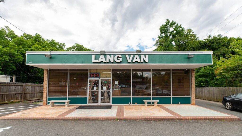 Lunch  Restaurants in Charlotte-Lang Van