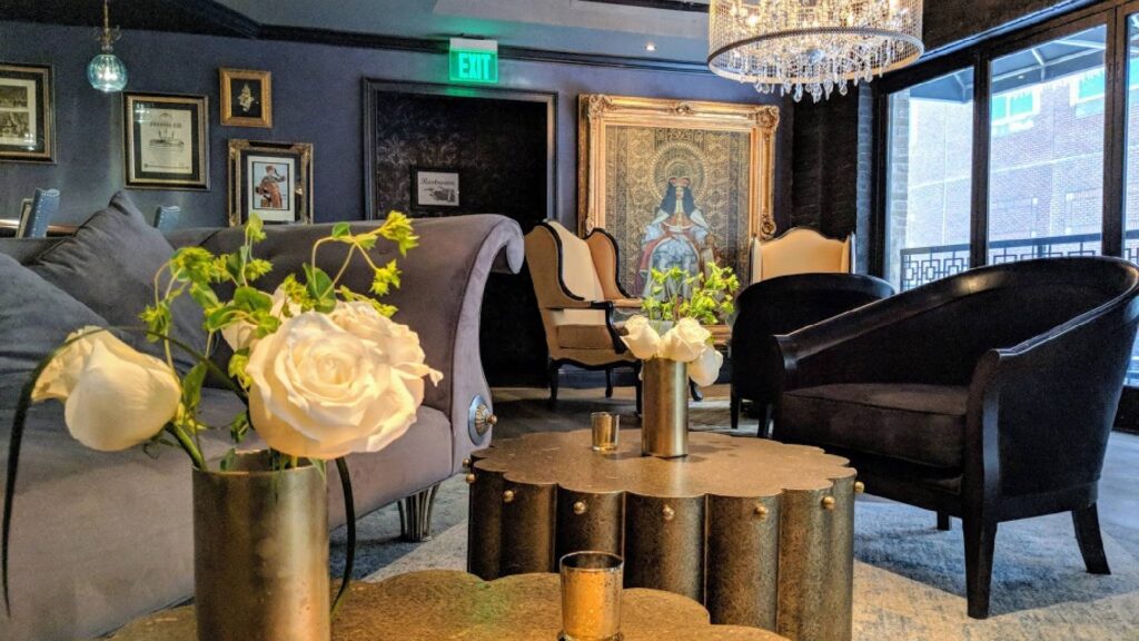 Fancy Restaurants in Charlotte-Sophia's Lounge