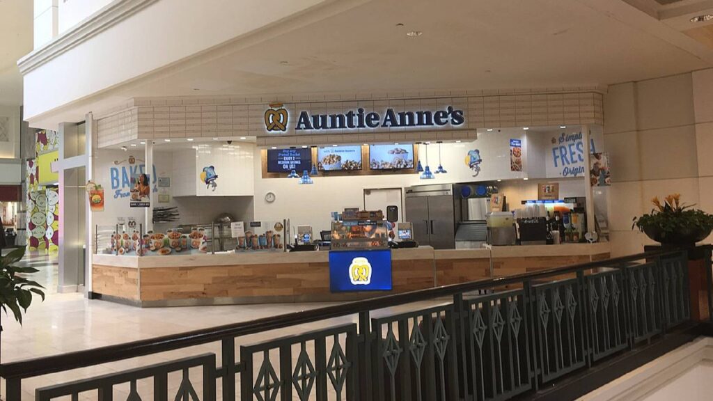 Restaurants near Douglas Airport - CLT in Charlotte-Auntie Anne's