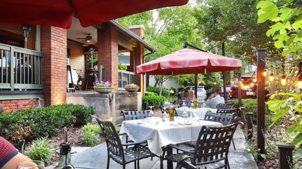 Outdoor Dining in Charlotte-The Fig Tree Restaurant